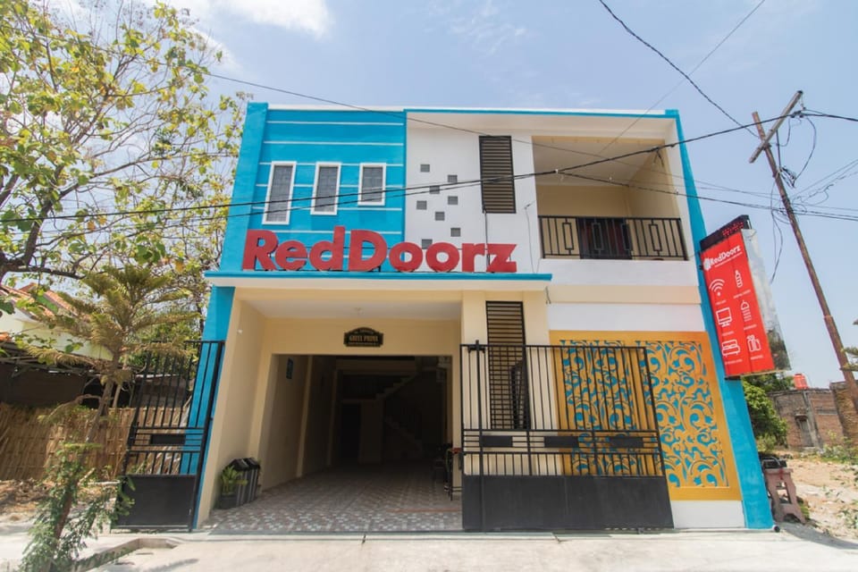 Facade/entrance, Property logo or sign