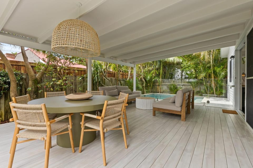 Calma on Carlyle Lane House in Byron Bay