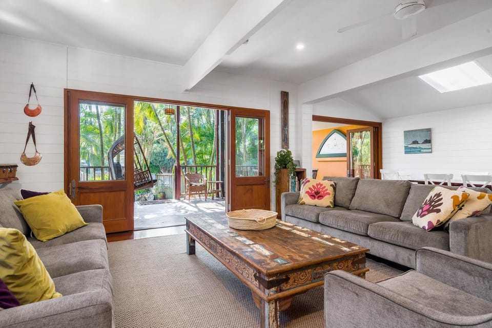 Balcony/Terrace, Living room, Seating area, fireplace