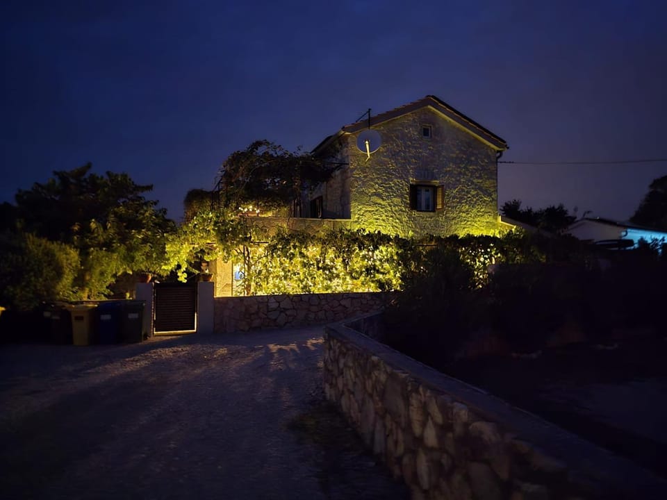 Villa Diny with Pool House in Primorje-Gorski Kotar County