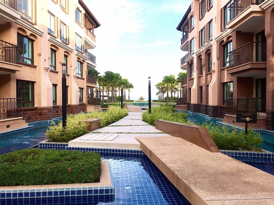 Peaceful Pool-access room - Q seaside Hua Hin Apartment in Thailand