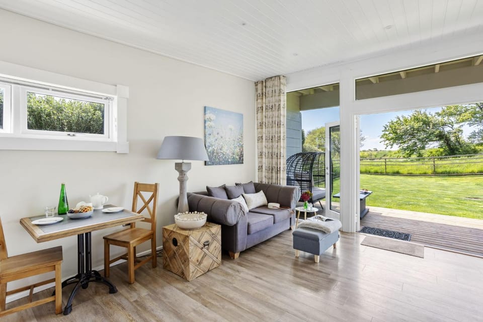 Balcony/Terrace, Living room, Garden view