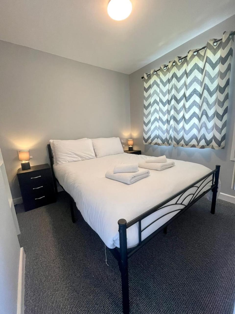 Modern Airy Chalets on popular California Sands Holiday Park - short walk to beach, Nr Norfolk Broads & Great Yarmouth House in England