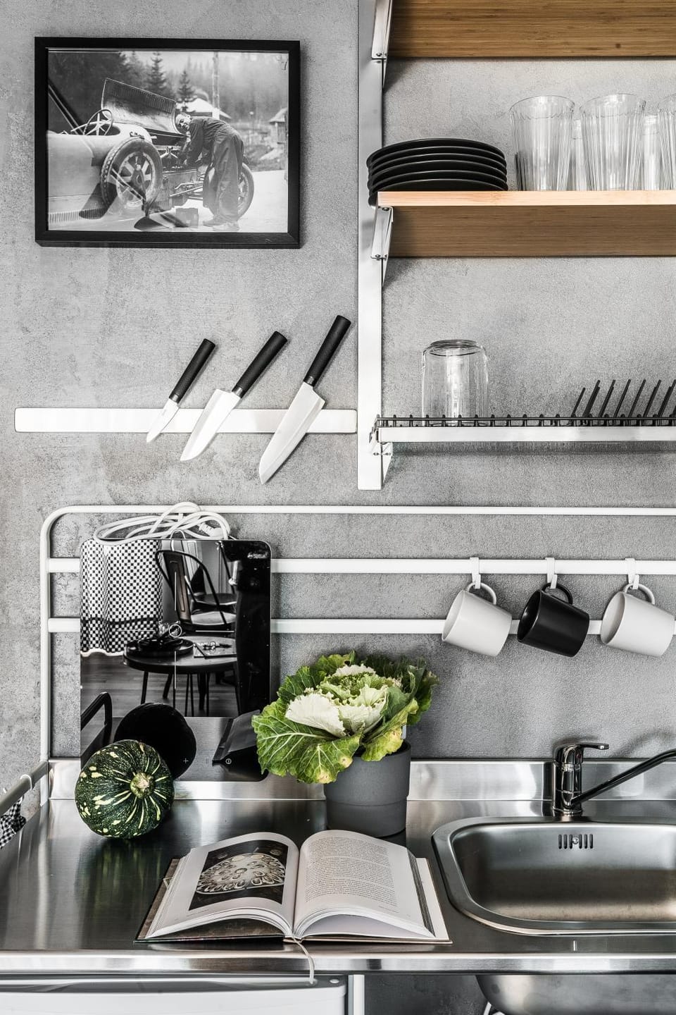 Kitchen or kitchenette, Decorative detail