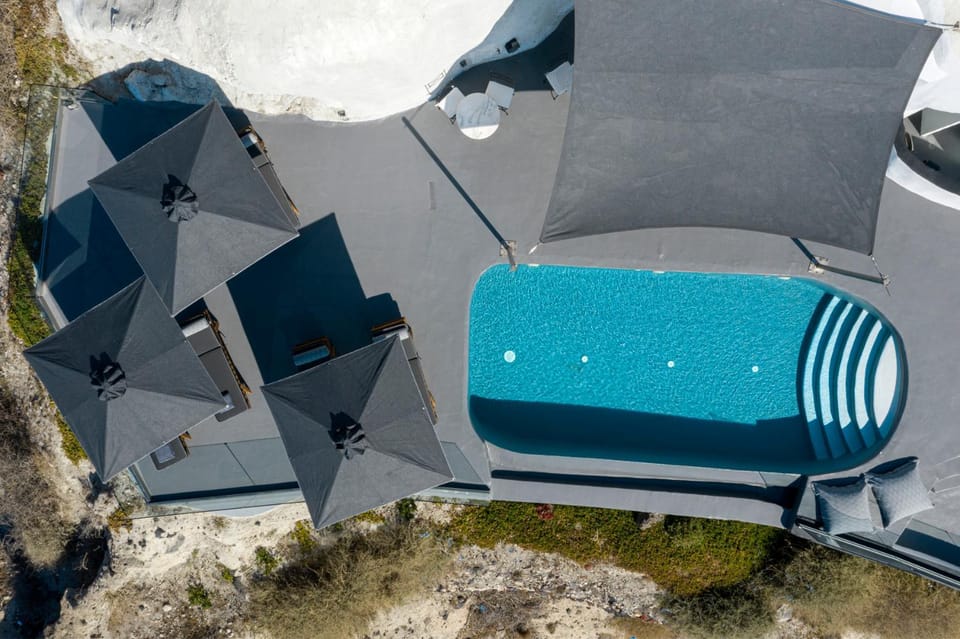 Bird's eye view, Swimming pool