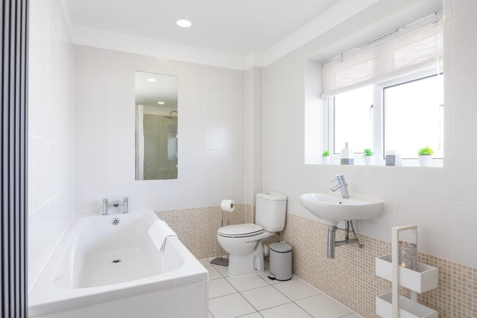 West Bay Cottages Yarmouth Isle of Wight Resort in Freshwater