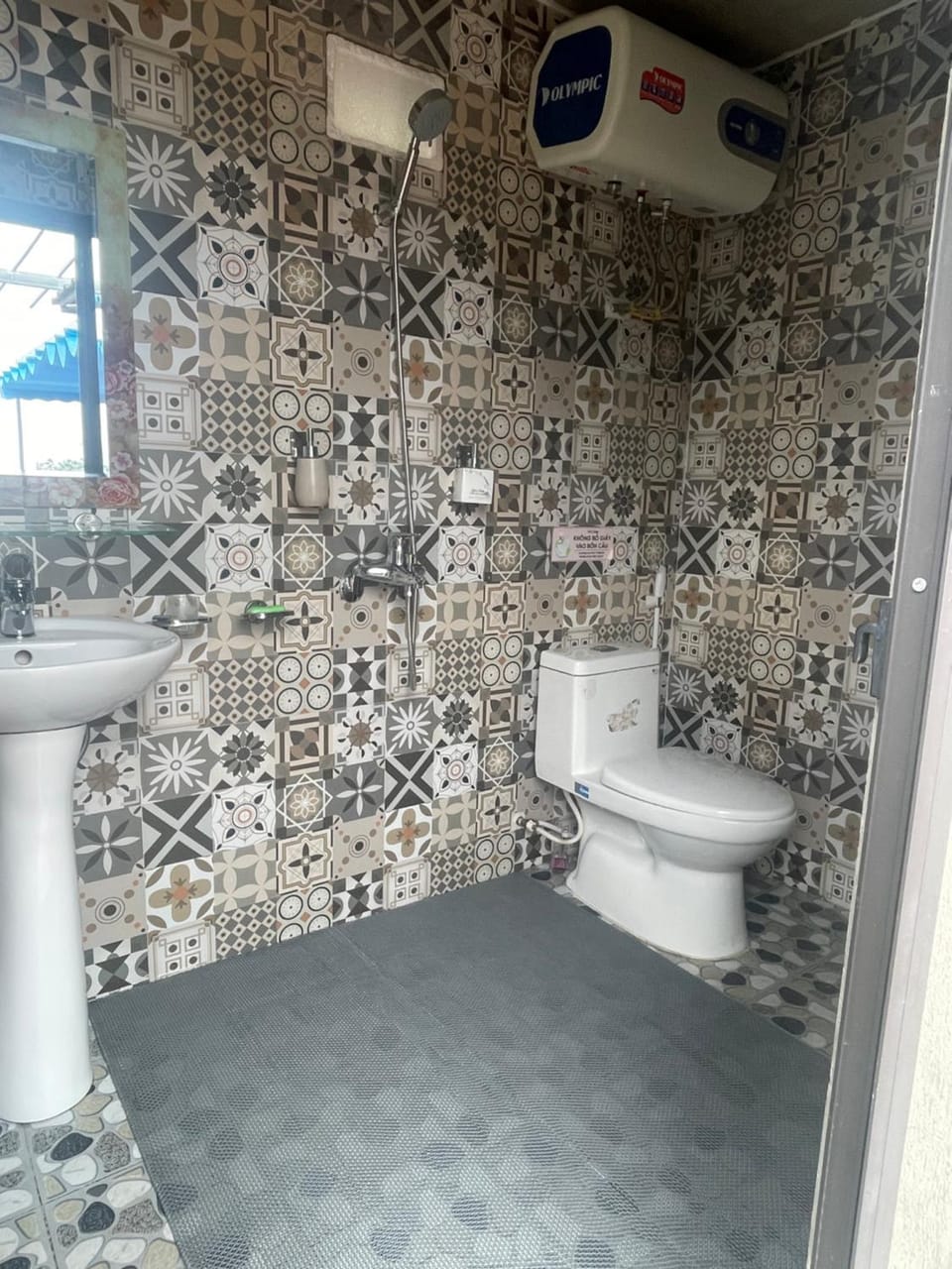 Toilet, Bathroom