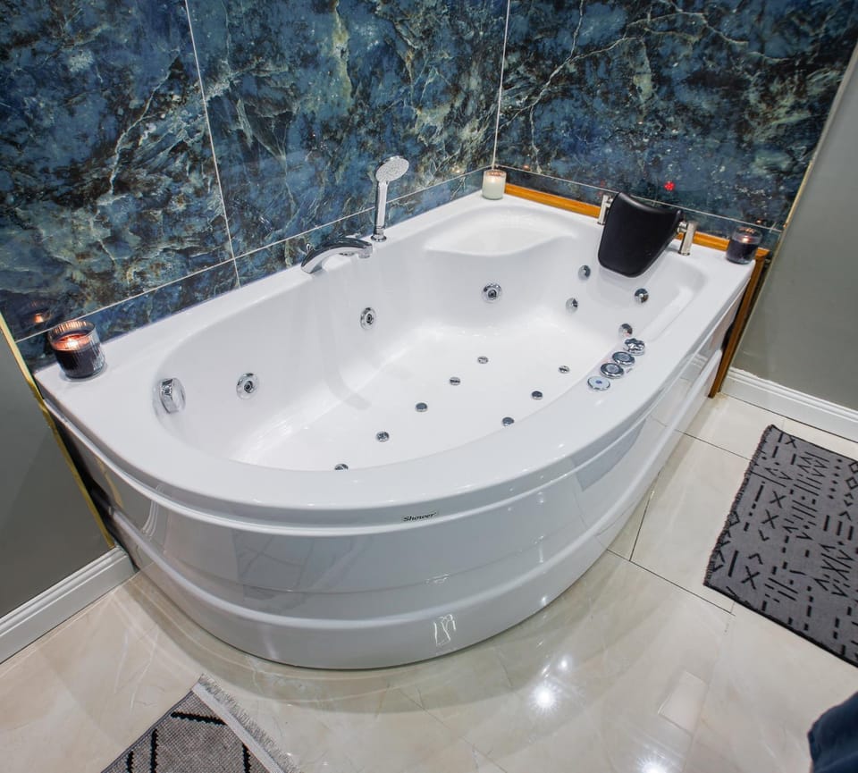 Bathroom, Bath