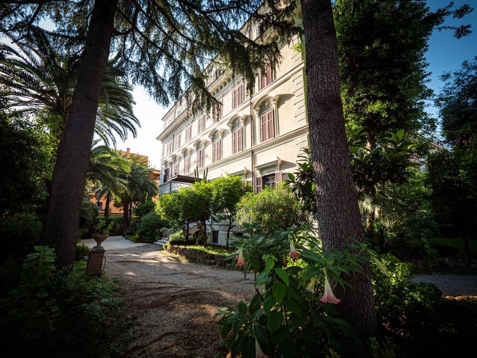 Property building, Garden