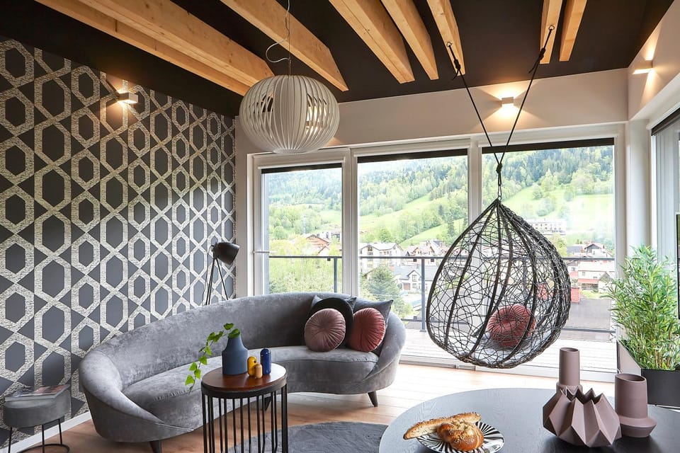 Living room, Seating area
