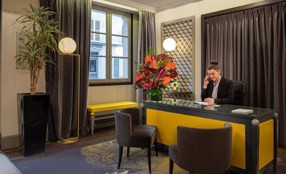 Staff, Lobby or reception