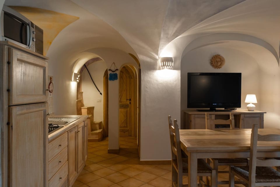 TV and multimedia, Dining area, Lunch