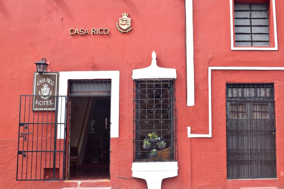 Facade/entrance