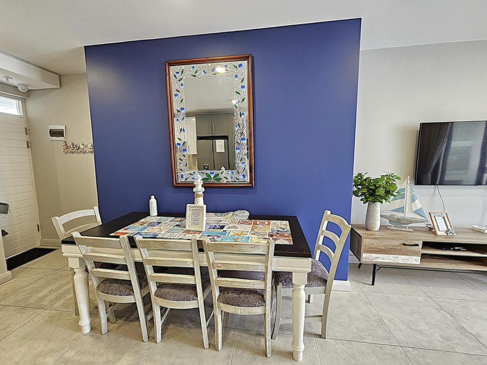 BellaMare Holiday Estate Apartment in Port Elizabeth