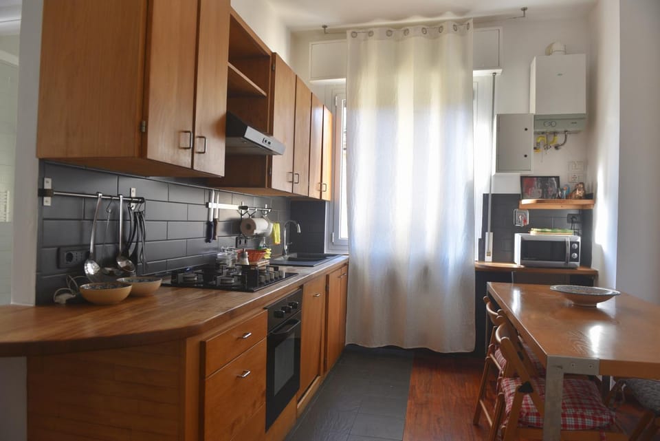 Kitchen or kitchenette, Dining area, kitchen