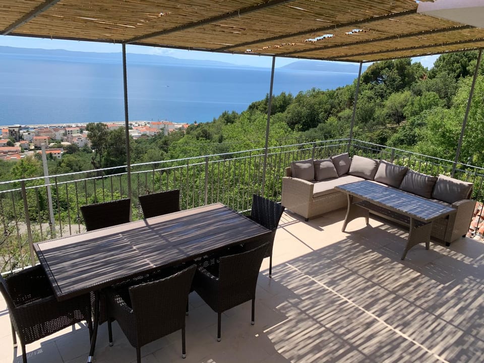 Balcony/Terrace, Balcony/Terrace