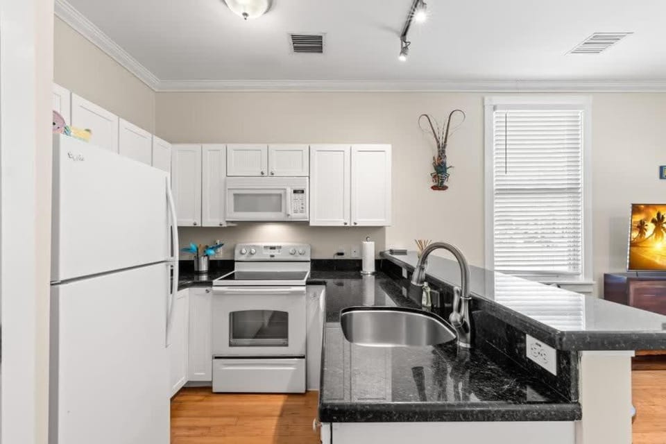 Mesa House, Dos -Unreal Location Apartment in Key West