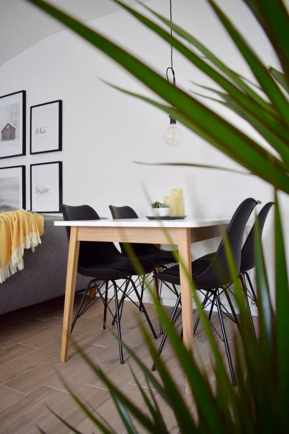 Seating area, Dining area