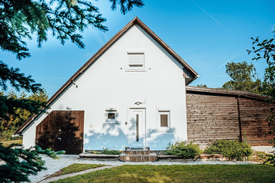 Tátorján Vendégház House in Hungary