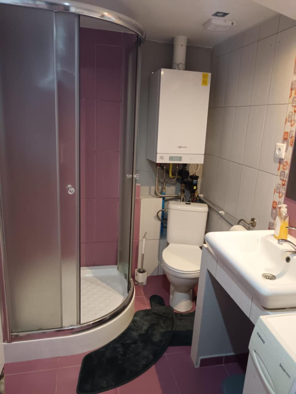Shower, Bathroom