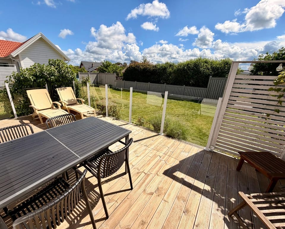 Patio, View (from property/room), Balcony/Terrace, Dining area, Garden view, sunbed