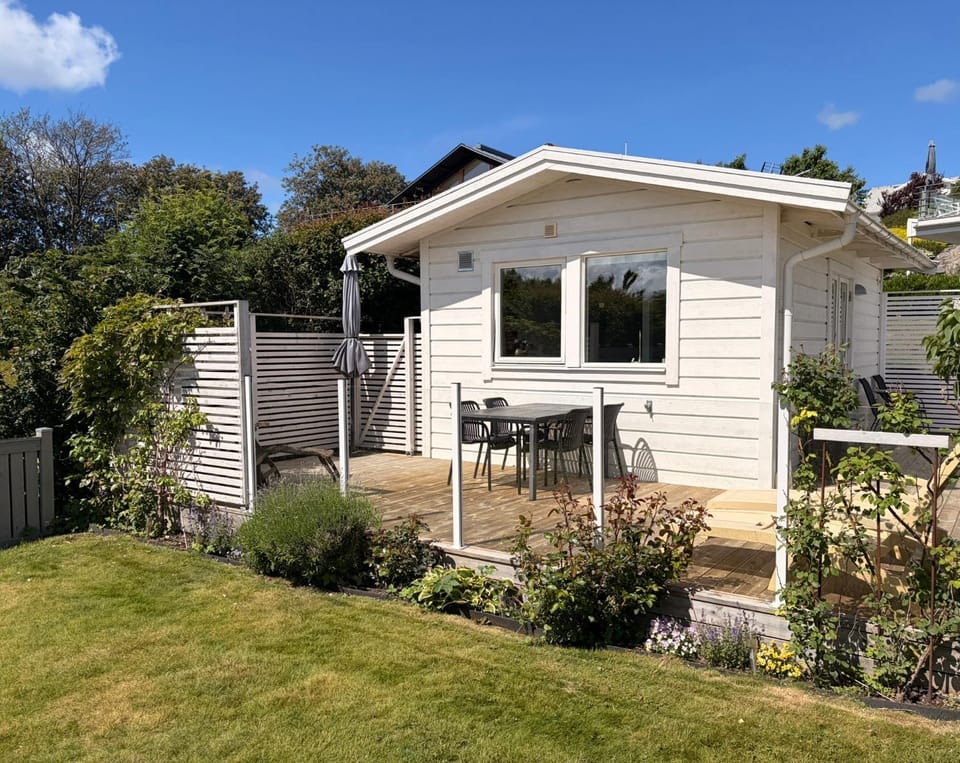 Property building, Patio, Garden