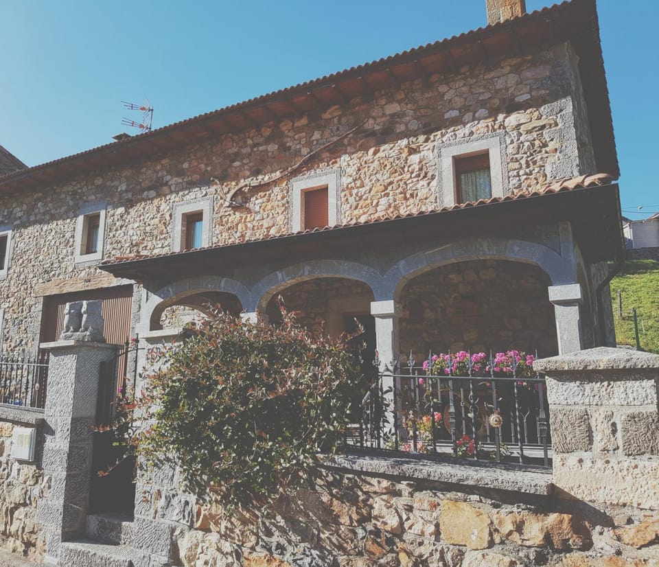 Casa Rural El Puente Country House in Asturias