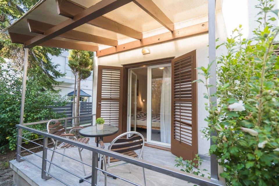 Summer, Balcony/Terrace