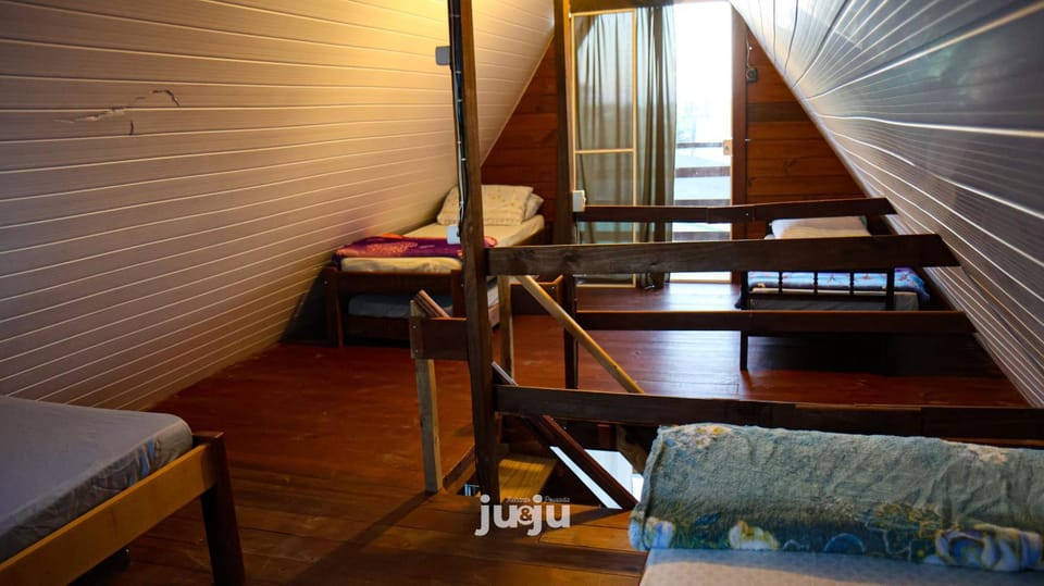 Recanto Pousada JU&JU Chalé com PISCINA COMPARTILHADA Chalet in Pontal do Paraná