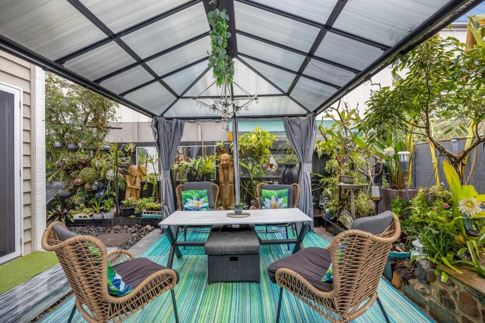 Patio, Garden, Balcony/Terrace, Seating area, Dining area