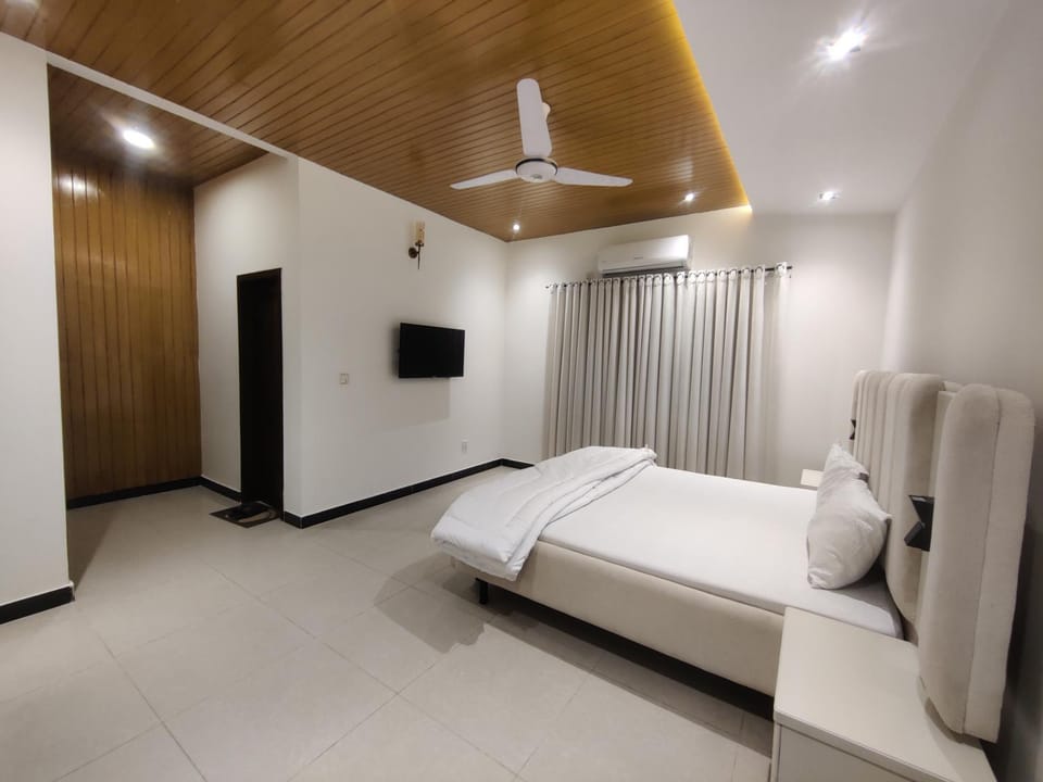 Evergreen Lodge - Unmarried couples not allowed Vacation rental in Islamabad