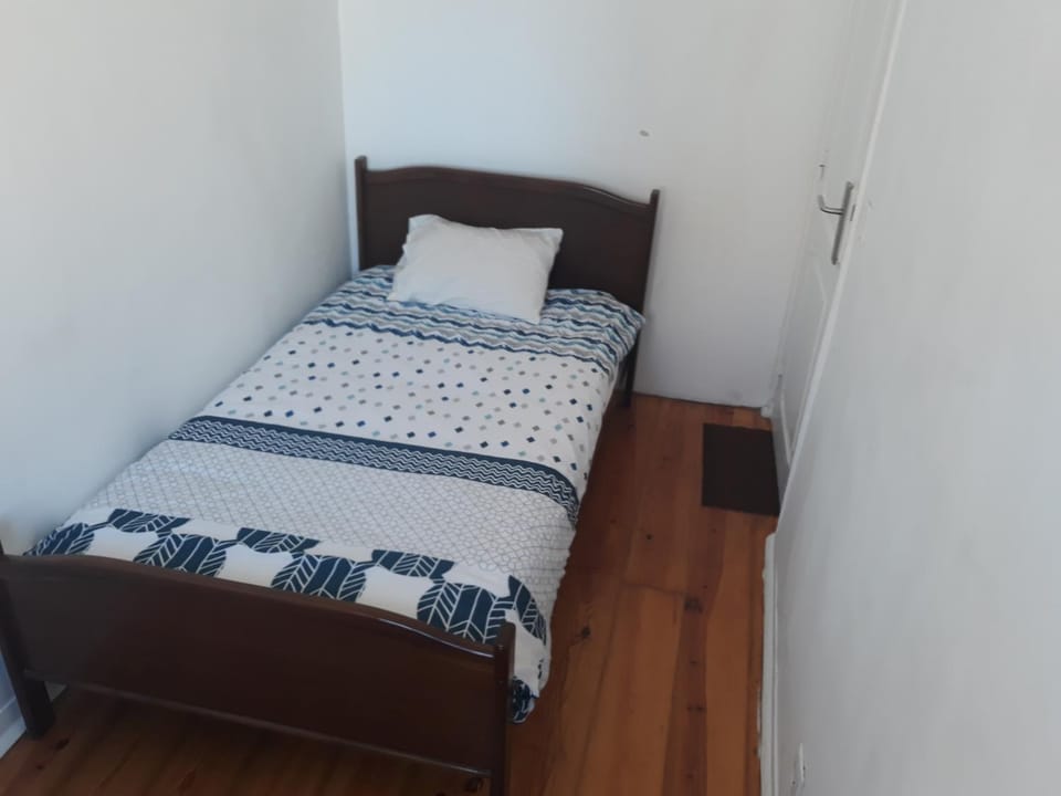 Bedroom, City view, Landmark view, Street view