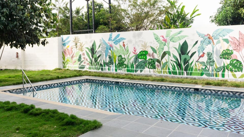 Pool view, Swimming pool