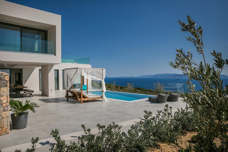Sea view, Swimming pool