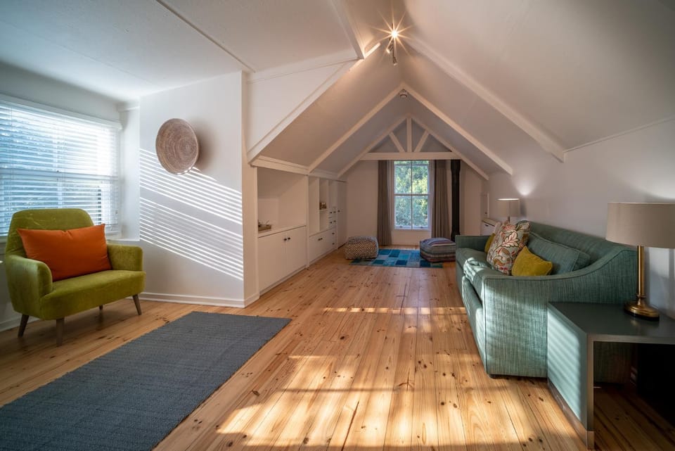 Communal lounge/ TV room