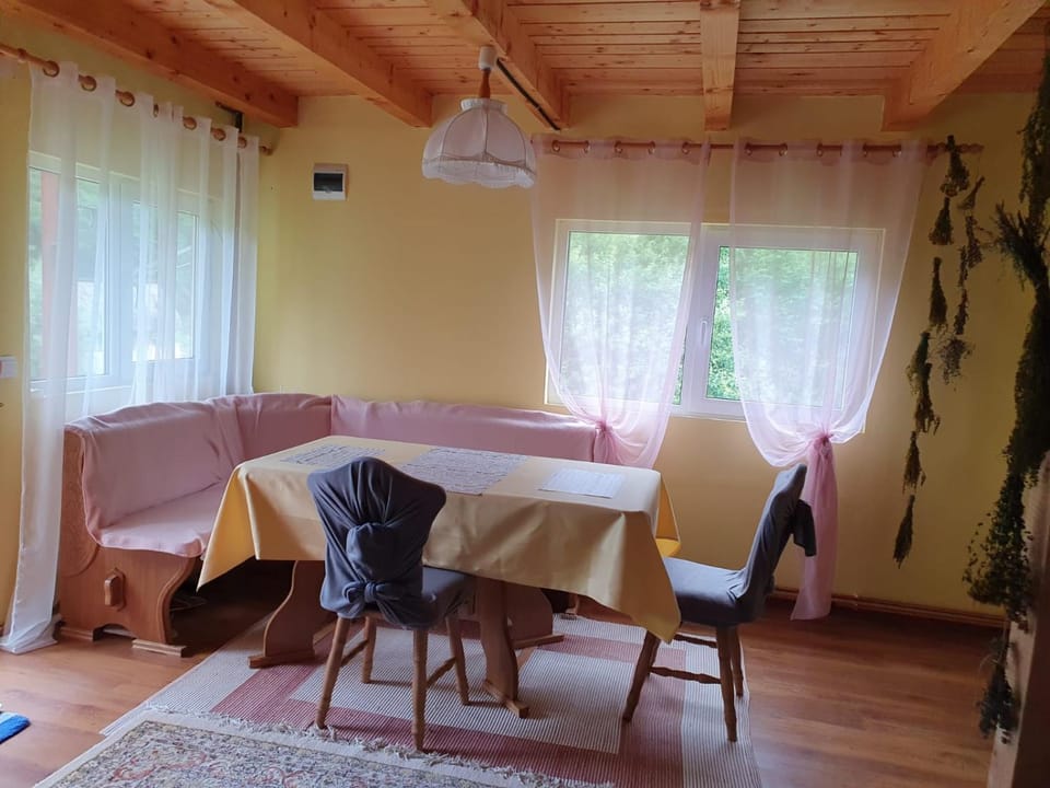 Casa Dor de Ea Nature lodge in Brașov County