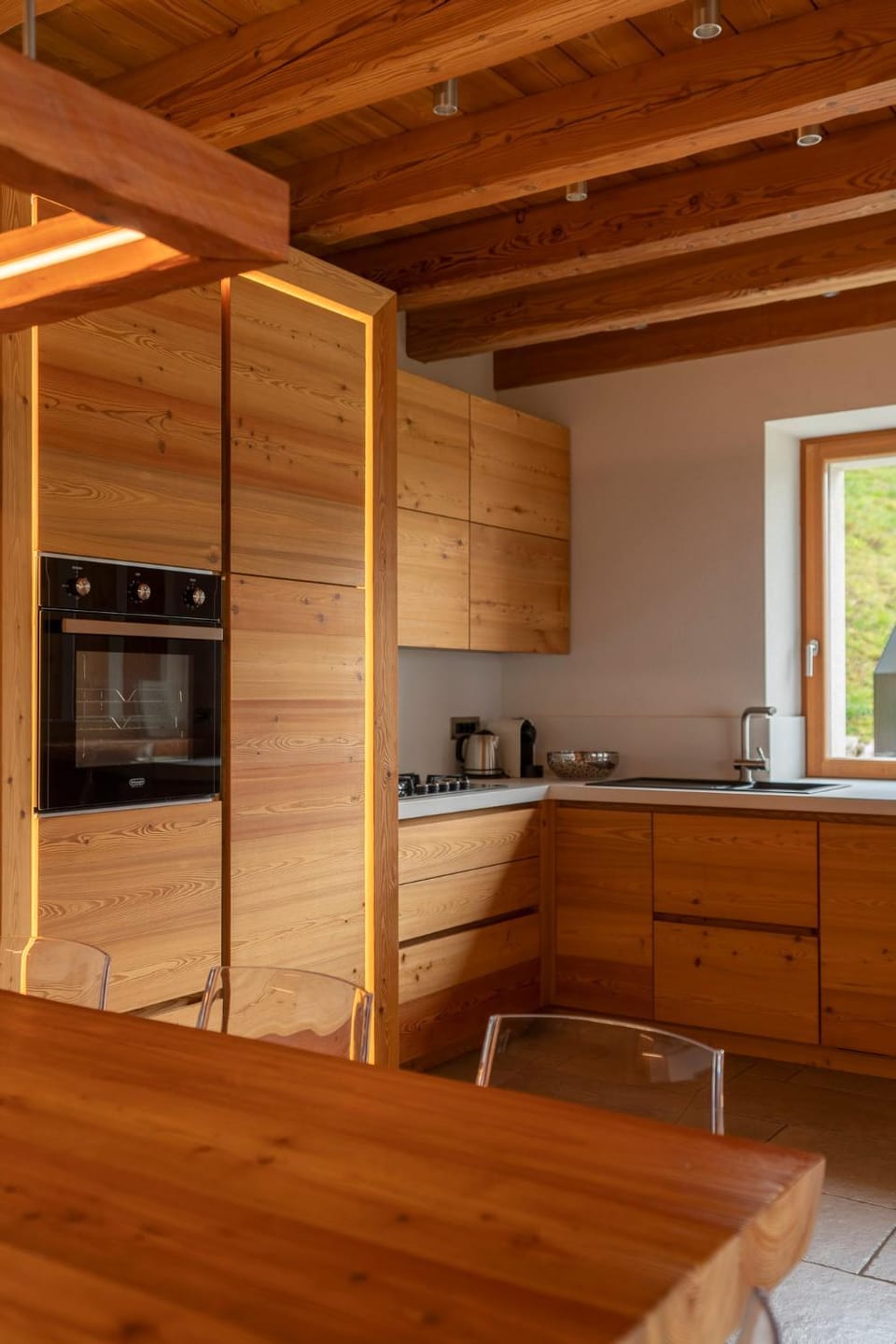 Kitchen or kitchenette, stove