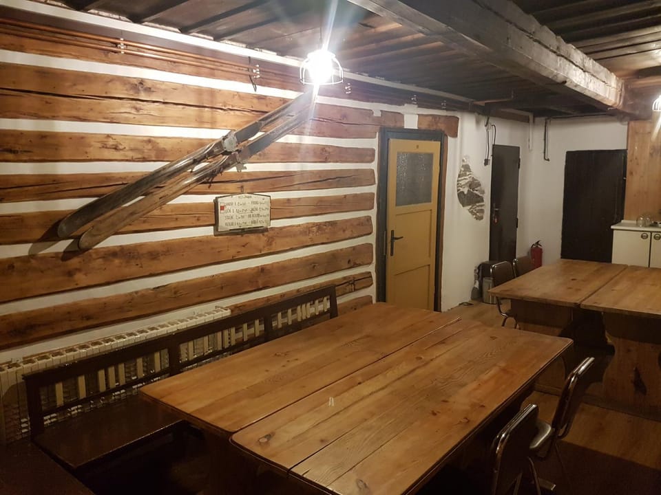 Communal kitchen, Area and facilities