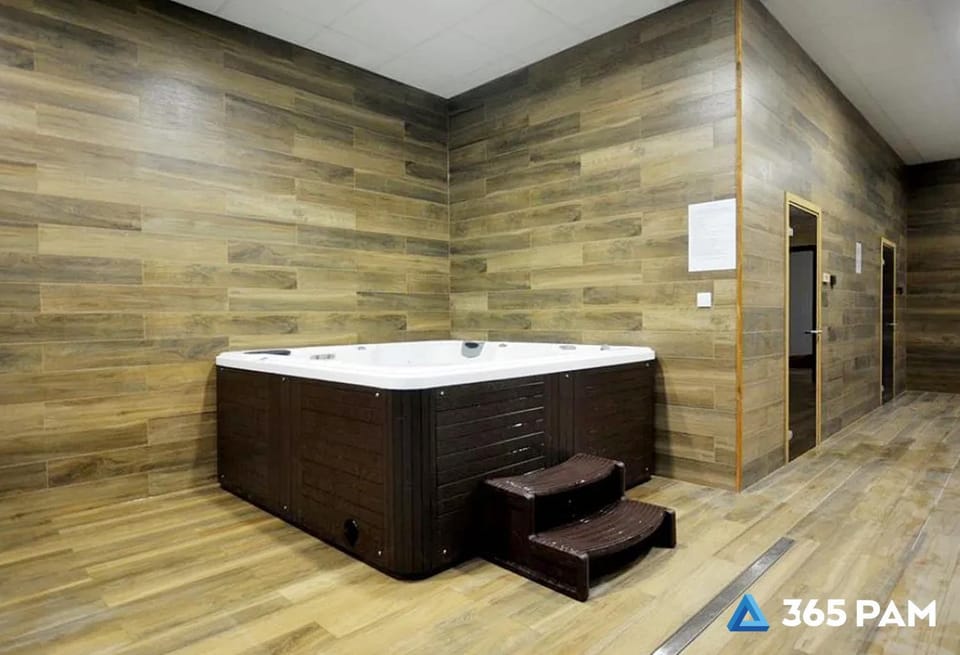 Hot Tub