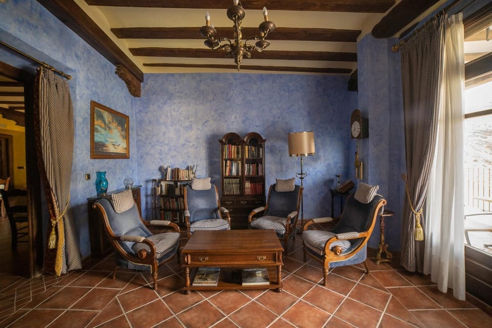 Library, Area and facilities, fireplace