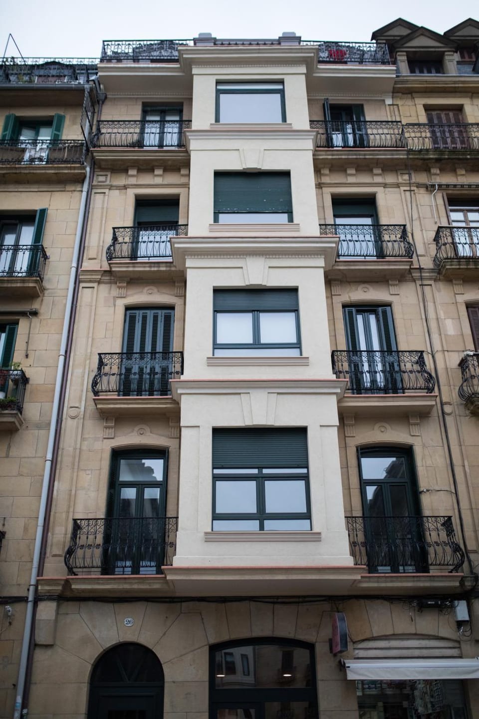 Property building, Facade/entrance