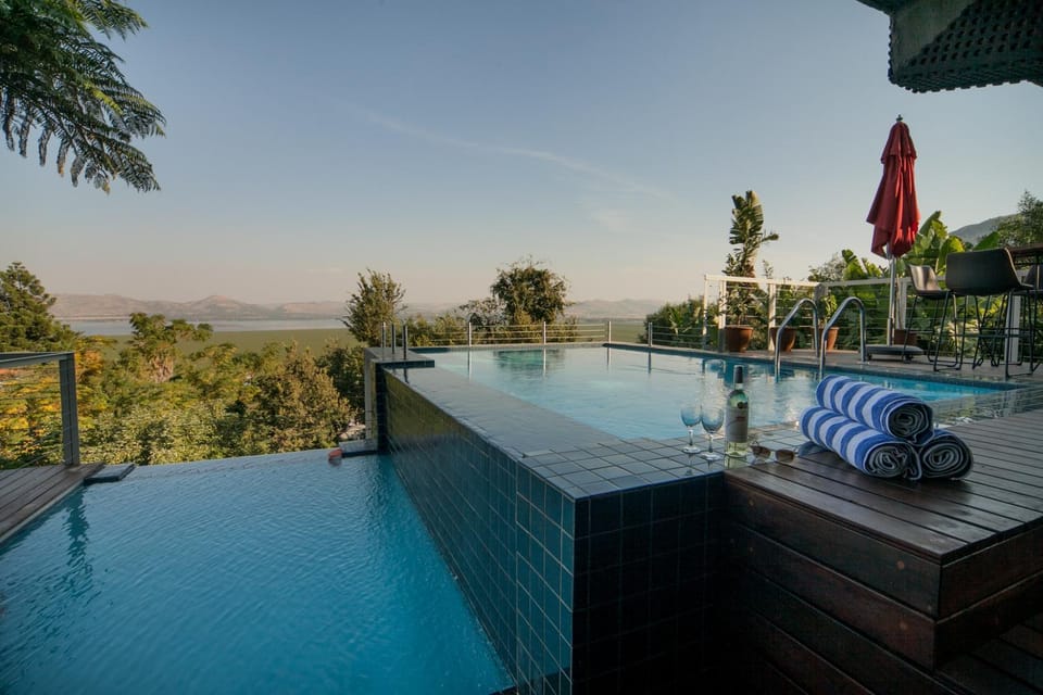 Pool view, Swimming pool