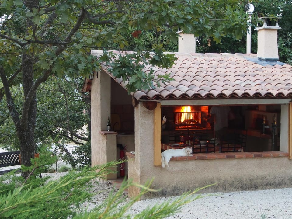 La Drugère - Gîtes et Roulottes House in Provence-Alpes-Côte d'Azur