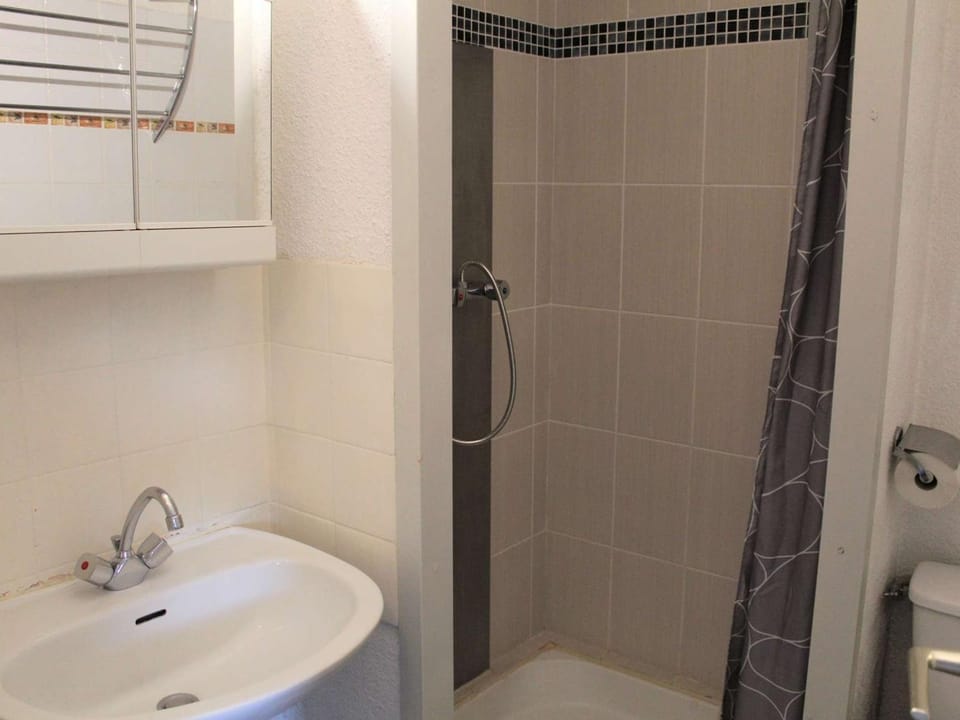 Studio cosy pour 2 à Vars Les Claux, proche des pistes et commerces - FR-1-330B-119 Apartment in Provence-Alpes-Côte d'Azur