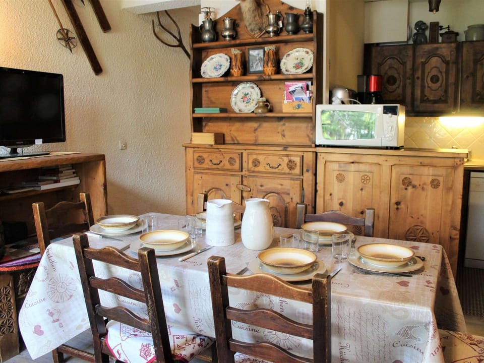 Duplex charmant à Vars Les Claux, 6 couchages, proche pistes et commerces - FR-1-330B-108 Apartment in Piedmont