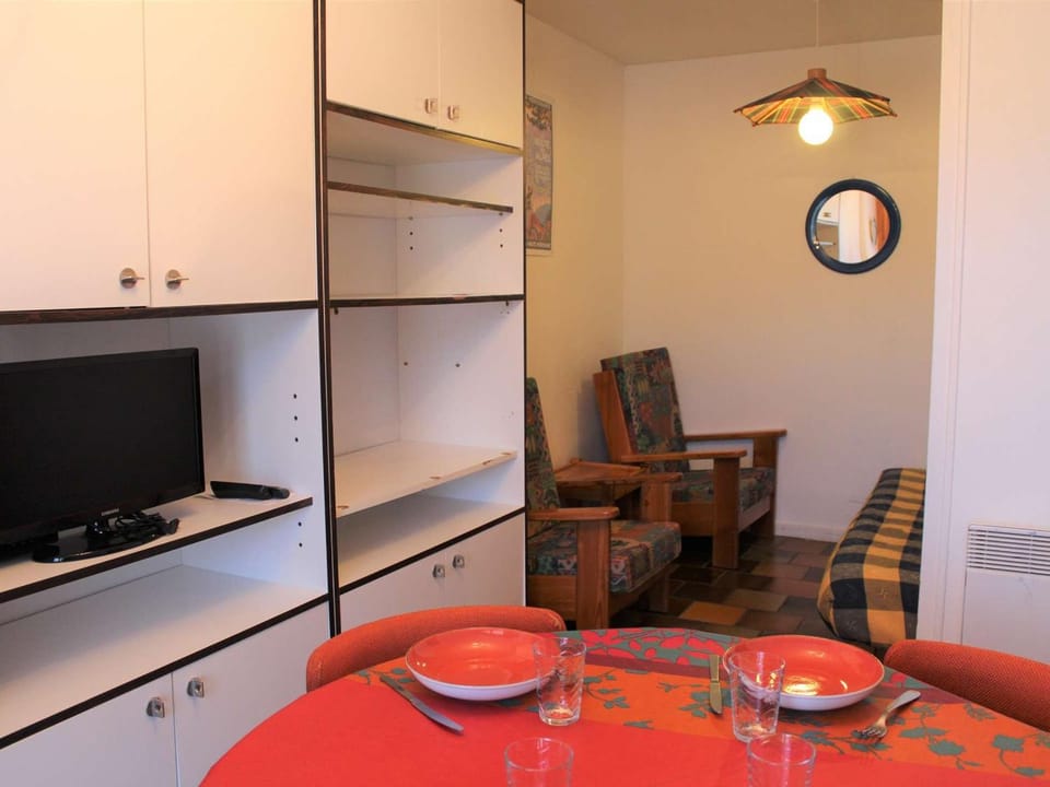 Charmant 2 Pièces à Vars Les Claux, Proche Pistes et Commerces, 4-5 Couchages - FR-1-330B-105 Apartment in Piedmont