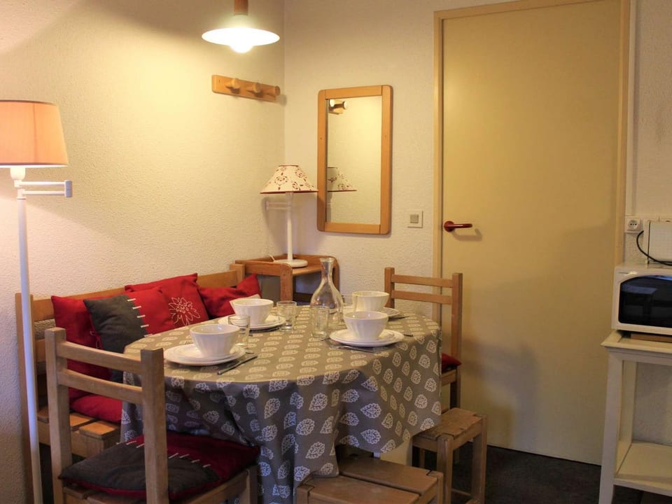 Studio cosy à Vars - 200m pistes et commerces - FR-1-330B-104 Apartment in Piedmont