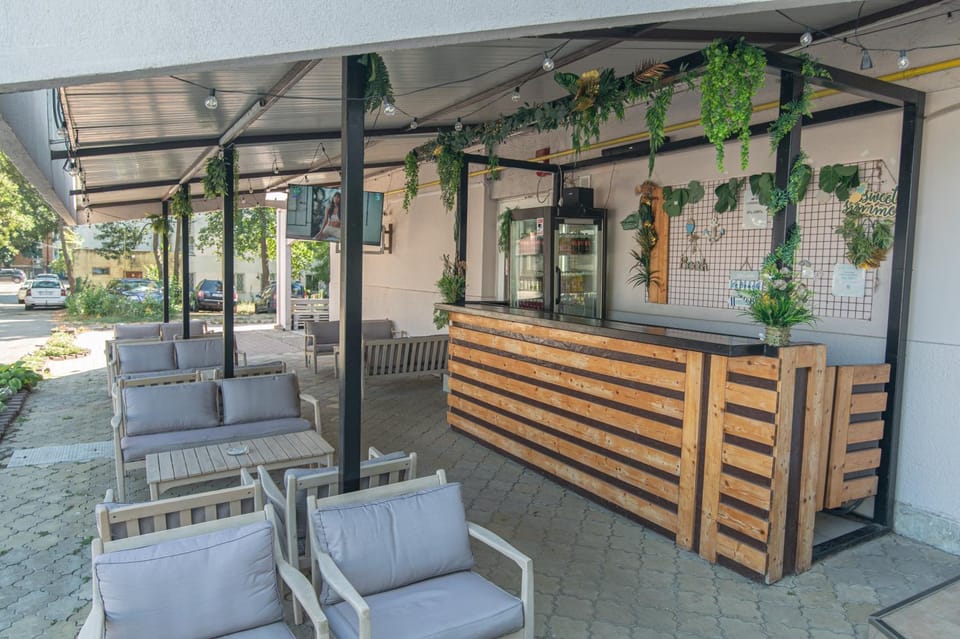 Day, Balcony/Terrace, Seating area