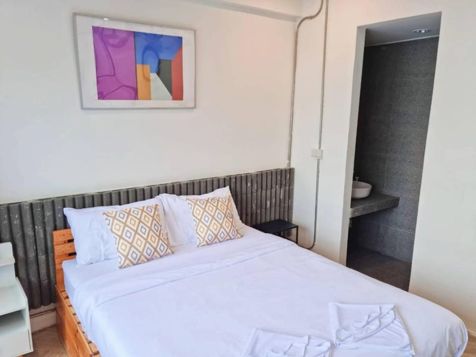 Haus Sathorn 11 Residence Bed and Breakfast in Bangkok