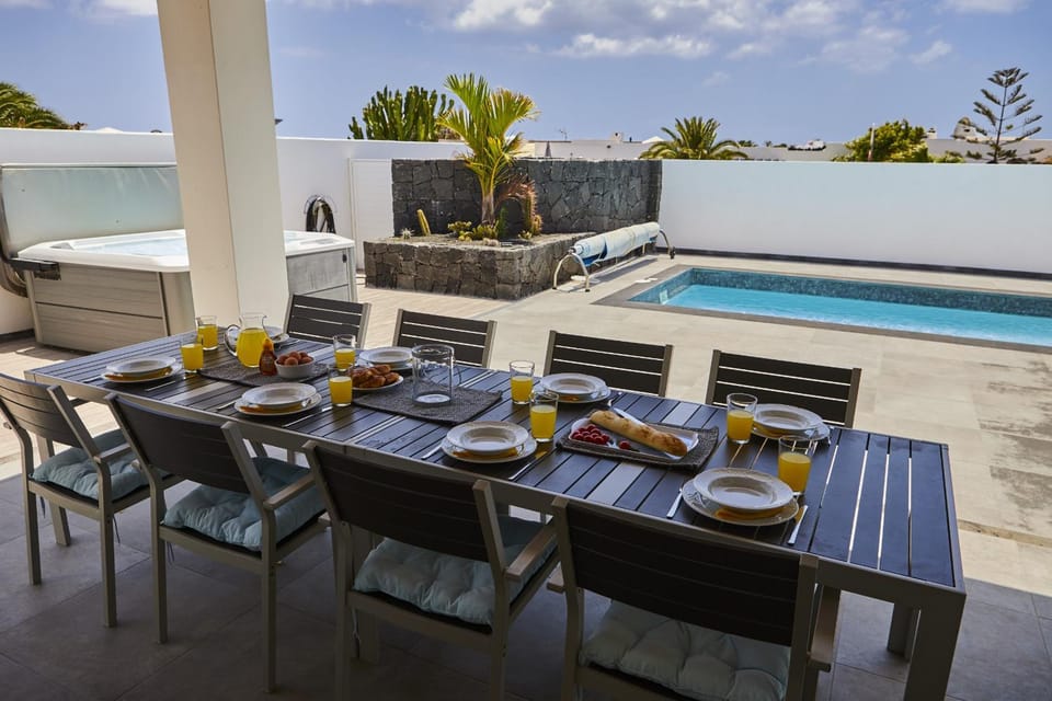 Patio, Garden, Garden view